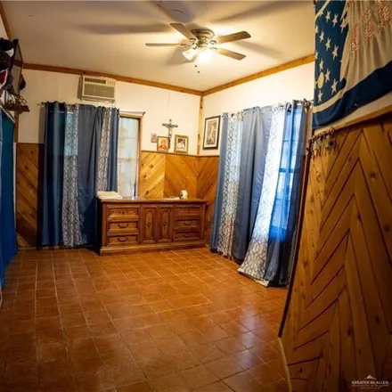 Image 4 - 3140 Escobares Loop, Roma, TX 78584, USA - House for sale