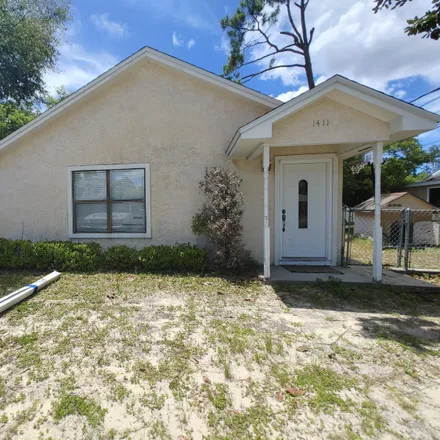 Buy this 3 bed house on 1411 Drake Avenue in Saint Andrew, Panama City