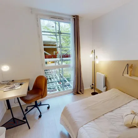 Rent this 7 bed room on 6 Rue des Frigos in 75013 Paris, France