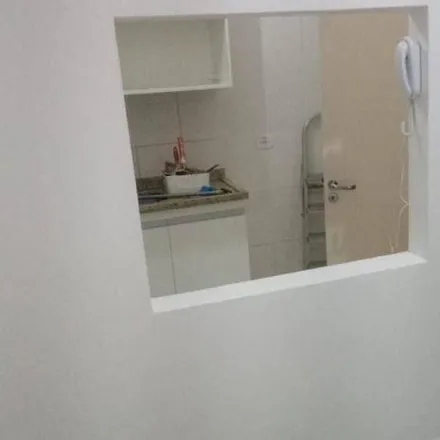 Buy this 2 bed apartment on Avenida Doutor Mário Luís Paulucci in Água Quente, Taubaté - SP