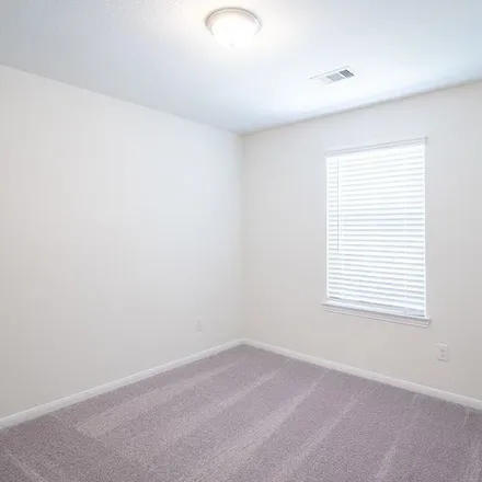 Rent this 4 bed apartment on Parkview Drive in Hitchcock, TX 77563