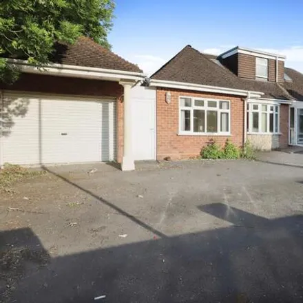 Buy this 6 bed house on Tyninghame Avenue in Wolverhampton, WV6 9PW