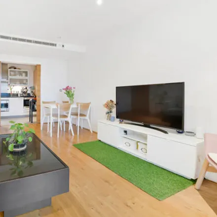 Rent this 2 bed room on Marina Point in The Boulevard, London