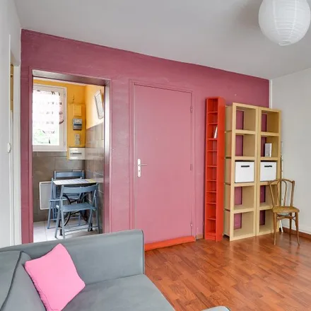 Image 2 - 16 Rue des Caillots, 93100 Montreuil, France - Apartment for rent