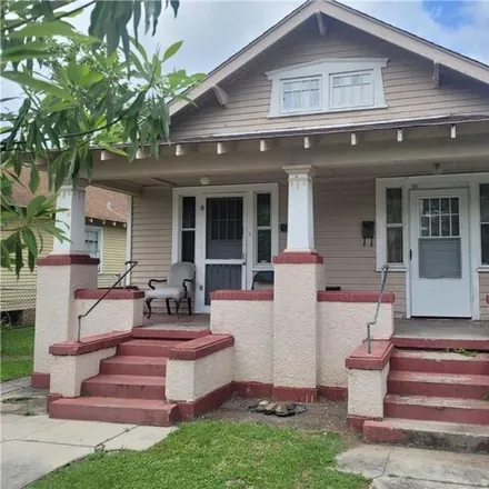 Buy this 4 bed house on 706 708 Majestic Pl in New Orleans, Louisiana