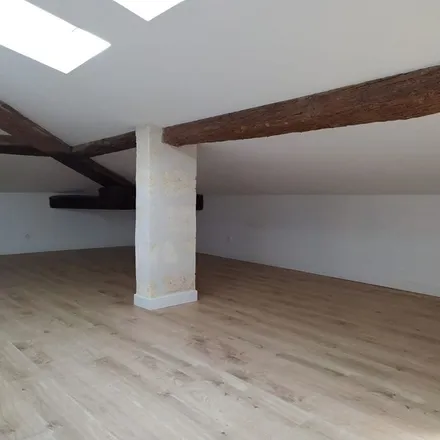 Rent this 1 bed apartment on 53 Rue Fondaudège in 33000 Bordeaux, France