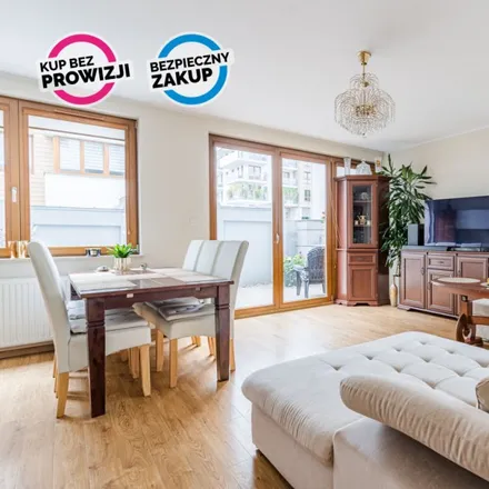 Buy this 4 bed apartment on Szalony.pl in Antoniego Słonimskiego 6, 80-280 Gdansk