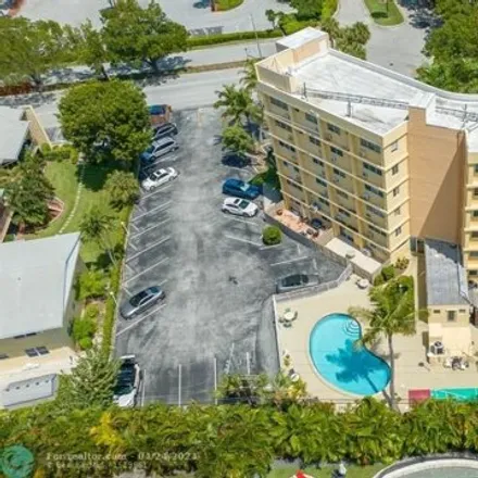 Buy this 2 bed condo on Northeast 9th Street in Sunrise Key, Fort Lauderdale