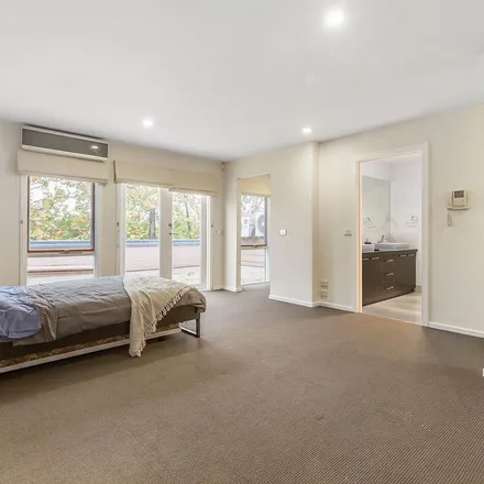 Rent this 3 bed apartment on 470-478 Queensberry Street in North Melbourne VIC 3051, Australia