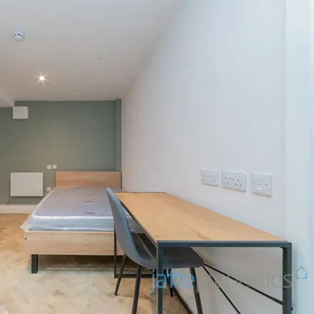 Rent this studio apartment on 16 Munden Street in London, W14 0RH