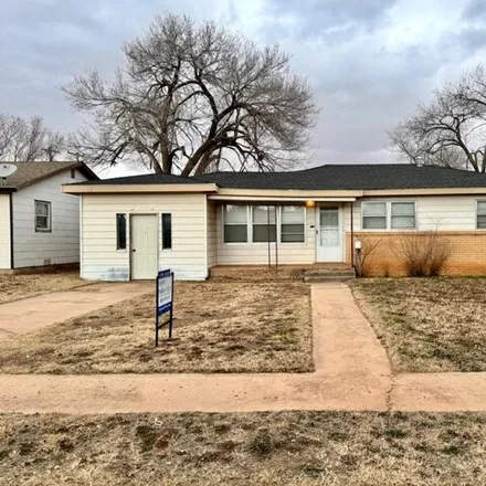 Buy this 4 bed house on 5028 40th Street in Lubbock, TX 79414