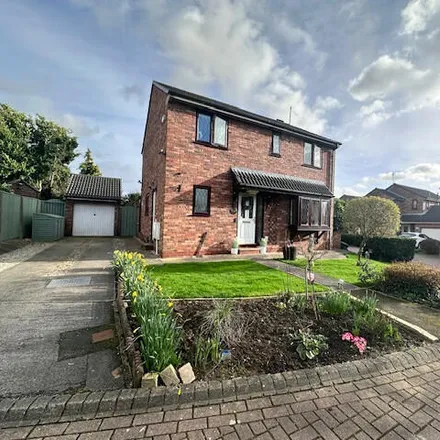 Buy this 4 bed house on The Close in Sutton, HU7 4FH