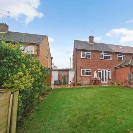 Image 7 - Wood Way, Beaconsfield, HP9 1DH, United Kingdom - Duplex for sale