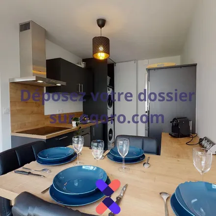 Rent this 4 bed apartment on 39 Boulevard de l'Europe in 69600 Oullins, France