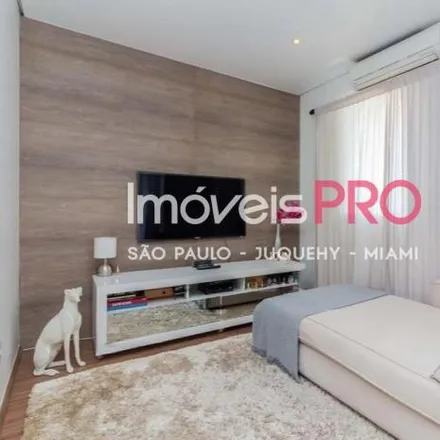 Buy this 2 bed apartment on Rua Clodomiro Amazonas 1393 in Vila Olímpia, São Paulo - SP