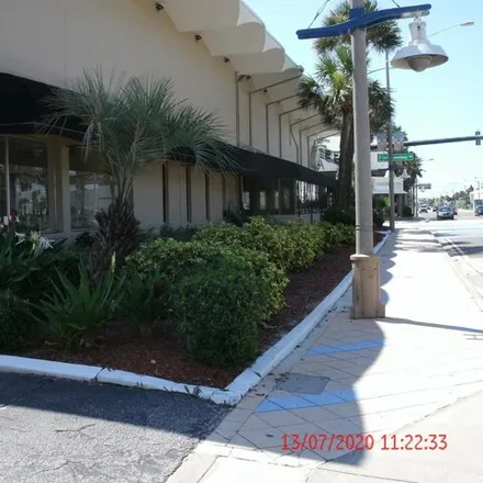 Buy this studio condo on Daytona Inn Beach Resort in South Ocean Avenue, Daytona Beach