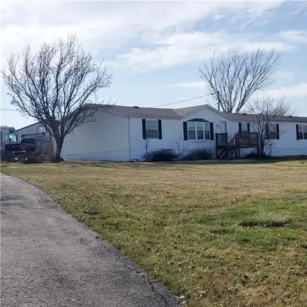 Buy this 6 bed house on 946 MO 13 in Johnson County, MO 64093