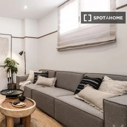 Rent this 2 bed apartment on Lizarrán in Calle de Manuela Malasaña, 28004 Madrid