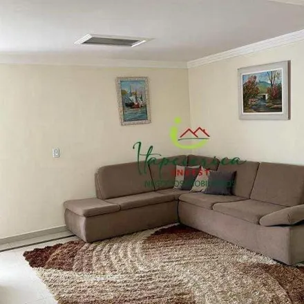 Buy this 4 bed house on Avenida Delfim Verde in Centro, Itapecerica da Serra - SP