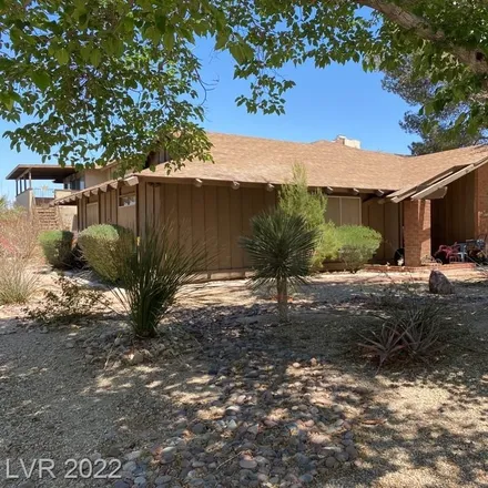 Rent this 2 bed duplex on 2708 Kline Circle in Winchester, NV 89121