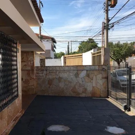 Rent this 3 bed house on Avenida Cônego Jerônimo César in Vila Melhado, Araraquara - SP