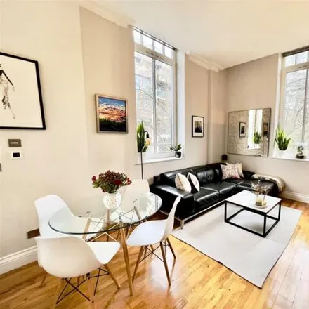 Image 7 - Drake House, 76 Marsham Street, Westminster, London, SW1P 4DR, United Kingdom - Apartment for sale