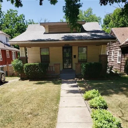 Buy this 2 bed house on 2614 Oakley Avenue in Kansas City, MO 64127