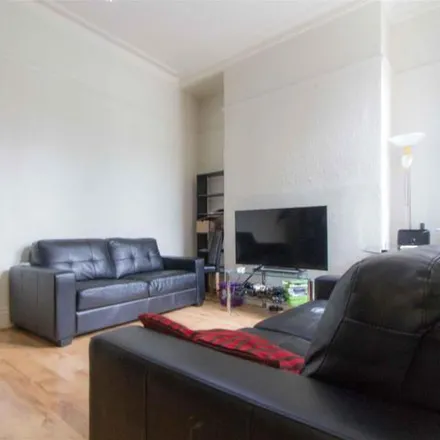 Rent this 6 bed apartment on Burley Park Community Orchard in Vinery Road, Leeds