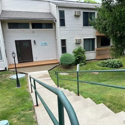 Rent this 2 bed condo on 4 Woodland Dr Unit 4 in Cromwell, Connecticut