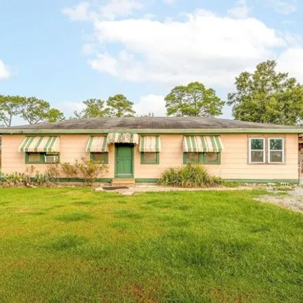 Image 2 - 134 Highway 1005, Napoleonville, Louisiana, 70390 - House for sale