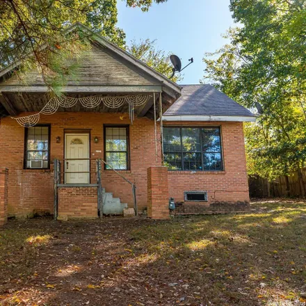 Buy this 3 bed house on 901 North Forrest Street in Forrest City, AR 72335