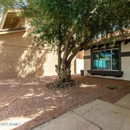 Buy this 5 bed house on 1399 East Northshore Drive in Tempe, AZ 85283