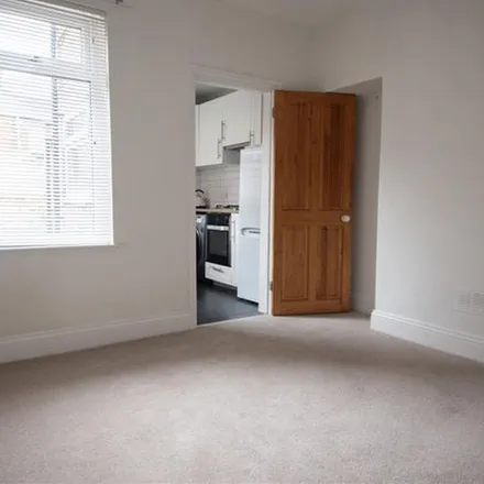 Rent this 2 bed townhouse on Harpo's Pizza in 1 Falsgrave Crescent, York