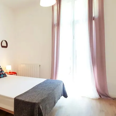Rent this 1 bed room on Gran Via de les Corts Catalanes in 515, 08001 Barcelona