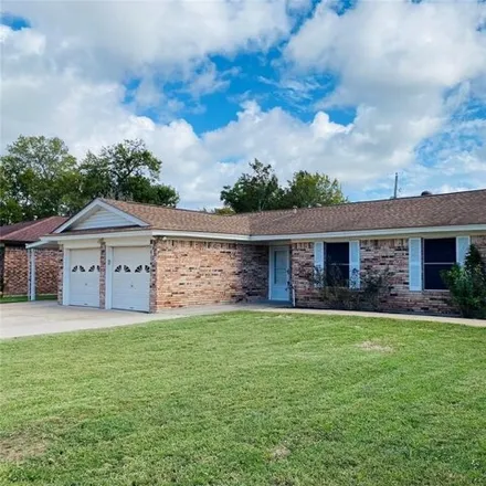 Buy this 4 bed house on 734 Oyster Creek Drive in Richwood, Brazoria County