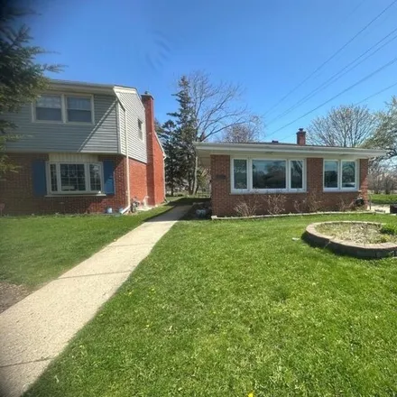 Buy this 3 bed house on 7811 East Prairie Road in Skokie, IL 60076