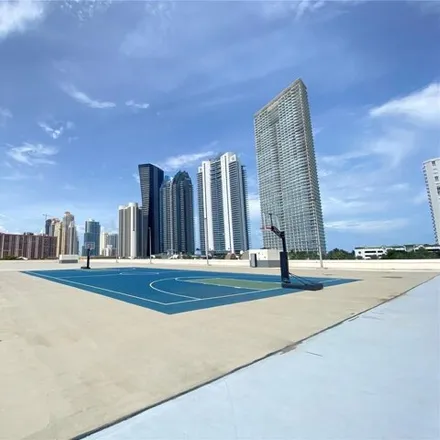 Image 5 - Plaza of the Americas Building 2, North Bay Road, Sunny Isles Beach, FL 33160, USA - Condo for rent