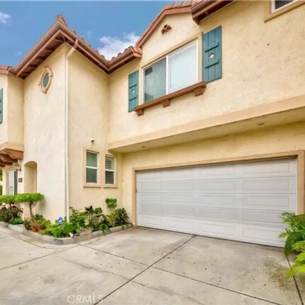 Buy this 3 bed house on 10892 Walnut Street in Los Alamitos, CA 90720