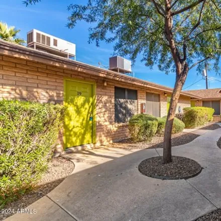 Image 1 - 3325 East Pinchot Avenue, Phoenix, AZ 85018, USA - Apartment for rent