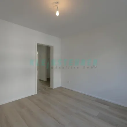 Image 5 - Baumschulenweg, 64295 Pfungstadt, Germany - Apartment for rent