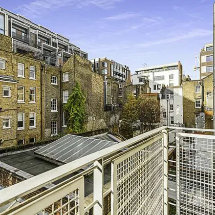 Image 9 - 40-44 Newman Street, East Marylebone, London, W1T 1AR, United Kingdom - Apartment for rent