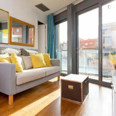 Image 5 - Carrer de Trinxant, 64, 08026 Barcelona, Spain - Apartment for rent