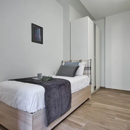 Image 3 - Via dei Tulipani 6, 20146 Milan MI, Italy - Apartment for rent
