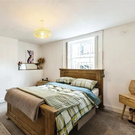 Image 7 - Thornbury House, 18 High Street, Cheltenham, GL50 1DZ, United Kingdom - Apartment for rent