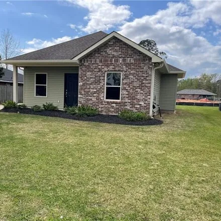 Buy this 3 bed house on 790 Mulberry Lane in Ponchatoula, LA 70454