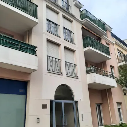 Image 3 - 5 Passage des Fauconniers, 78800 Houilles, France - Apartment for rent
