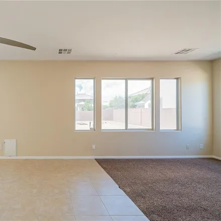 Image 8 - 4925 Goldfield Street, North Las Vegas, NV 89031, USA - House for sale