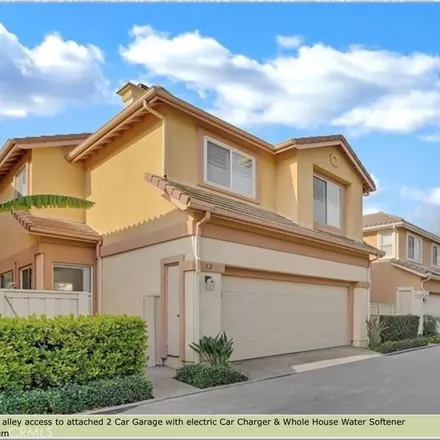 Rent this 3 bed apartment on 32 Avanzare in Irvine, CA 92606