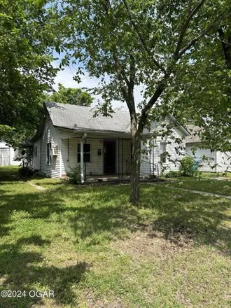Buy this 2 bed house on 1799 Glover Street in Joplin, MO 64801