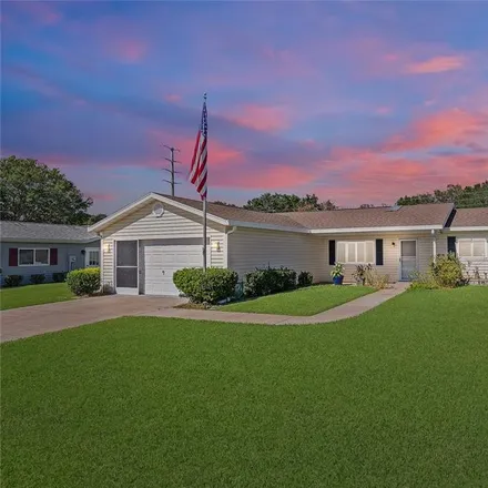 Buy this 2 bed house on 17320 SE 98th Circle in Marion County, FL 34491